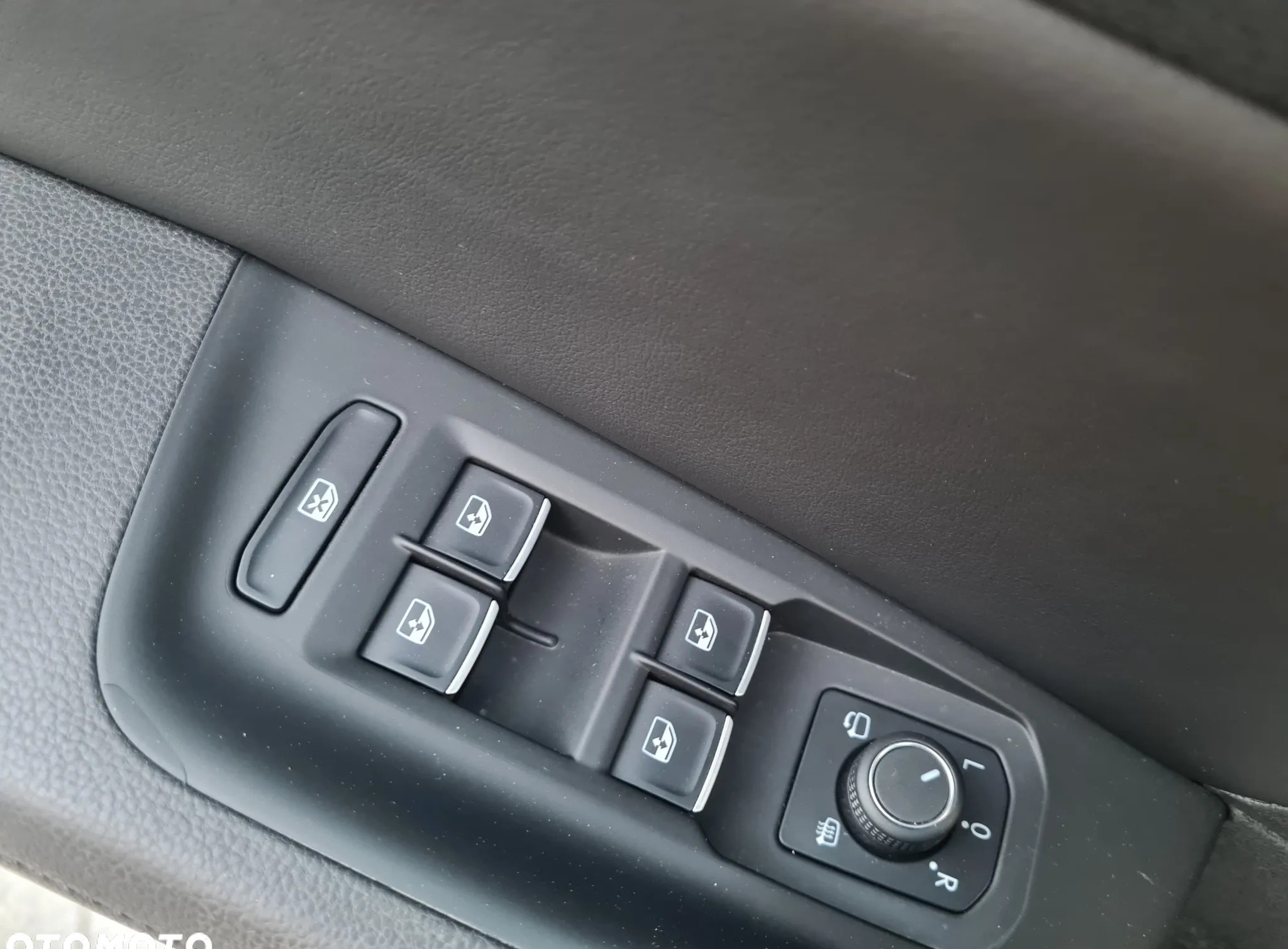 Volkswagen Passat cena 65900 przebieg: 129000, rok produkcji 2018 z Gniezno małe 211